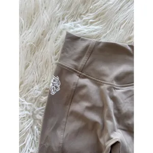 Darc Sport She Chopper Energy Georgia Shorts Taupe Size Small thumbnail 3
