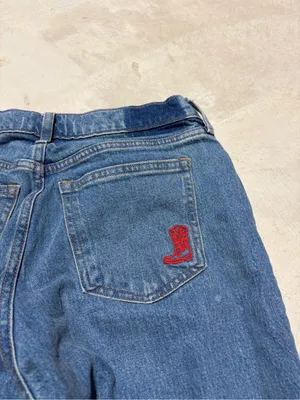 Abercrombie & fitch high rise 90’s relaxed 27 short jeans cowboy boot thumbnail 6