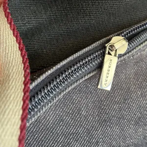Burberry Vintage Y2K Denim Blue Icon Stripe Leather Strap Hobo Shoulder Bag thumbnail 8