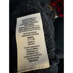 Free People We The Free Charcoal/Black Lightweight Knit Sweater Top Boho Oversized Medium thumbnail 5