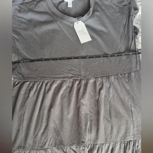Time and Tru Women’s XS Gray Ruffle Sleeve Tunic Top Short Sleeve Casual thumbnail 9