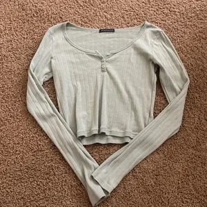 Brandy Melville top thumbnail 1