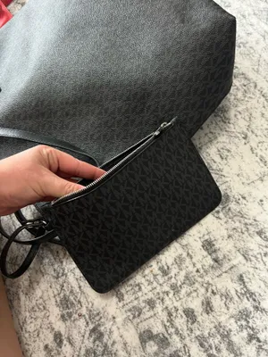 Michael Kors Purse & Wallet thumbnail 5