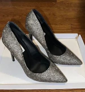 Steve Madden Jeweled Crystal Pumps thumbnail 5