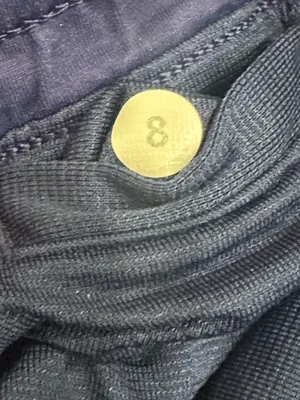 Lululemon navy blue running shorts Sz 8 thumbnail 3