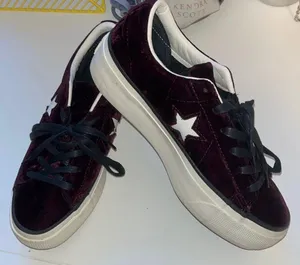 Platform Velvet thumbnail 1