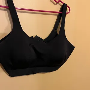 Lululemon black bra 38DD‎ thumbnail 3