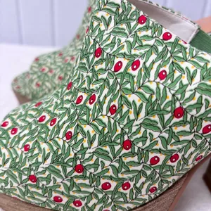 NWT Lisa Vicky Joy Green Botanical Print Platform Mule Clog Heels Size 9 thumbnail 10