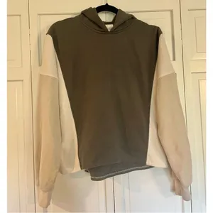 Abercrombie & Fitch Soft AF colorblock cropped hoodie small thumbnail 9