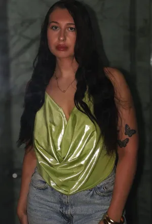 Pretty Little Thing Green Silk Top thumbnail 1