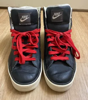 Nike White and Red Men's High-Top Sneakers thumbnail 1