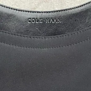 Cole Haan collaborate with Estee’ Lauder shoulder bag. thumbnail 8