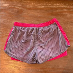 Adidas & Under Armour Women's Athletic Shorts in Pink/Gray Teal/ Gray Small‎ thumbnail 4