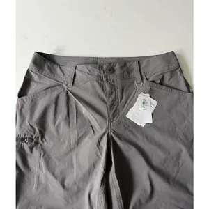 NWT LL Bean Pants Women’s Gray Convertible Shorts Zip Off No Fly Zone 8P thumbnail 4