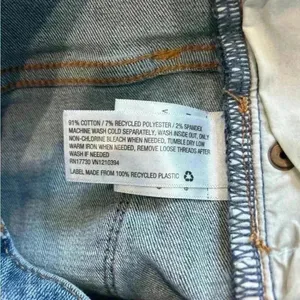 Universal Threads blue distressed high rise skinny jeans in size 4 / 27 thumbnail 7