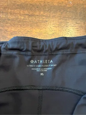 Athleta Biker Shorts Women’s XL Black Ultimate Stash 7” Short Pockets thumbnail 2