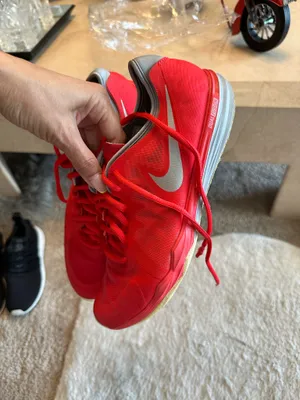 Nike  thumbnail 3