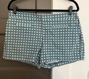 Gap patterned shorts thumbnail 1