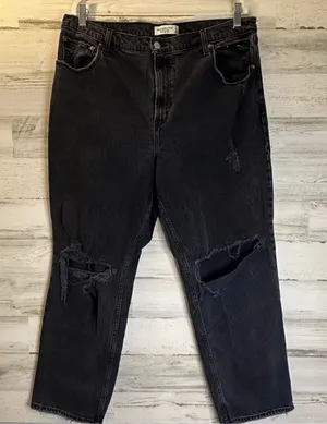 Abercrombie & Fitch The 90s Straight Ultra High Rise Jeans‎ Black Distressed thumbnail 1