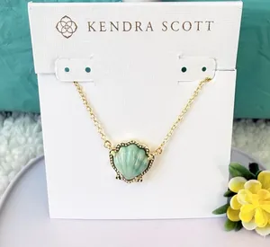 Kendra Scott Brynne Shell Gold Short Pendant Necklace thumbnail 1