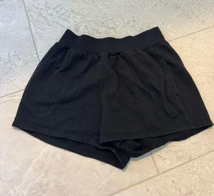 Hollister Shorts thumbnail 1