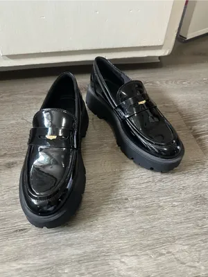 ZARA Women’s Black Patent Leather Chunky Loafers – Size US 9 / EU 40 thumbnail 3