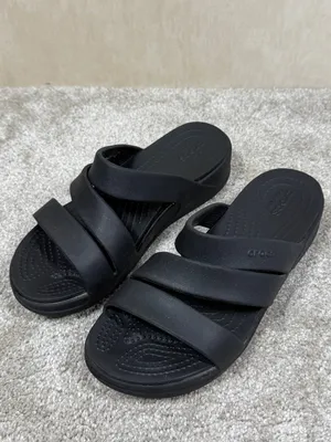 Crocs Women’s Gateway Strappy Sandals Lightweight Platform Sole in Black 7 thumbnail 3