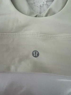 Lululemon Align V-Neck Bra thumbnail 5