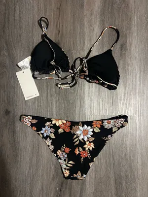 O'Neill Swim Bali Floral Cayo Triangle Bikini Top and Bottoms thumbnail 4