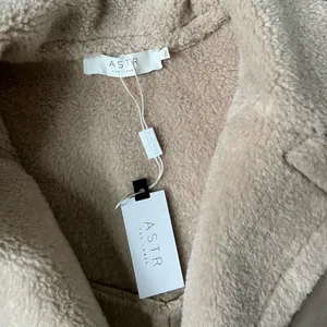 NWT the label tan leather jacket with fit lining thumbnail 3