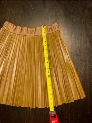 DKNY Pleated Faux Leather Miniskirt Logo Waistband Bordeaux A-Line Size S thumbnail 5