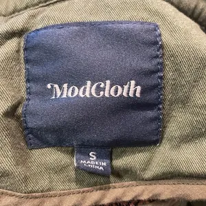 ModCloth- Olive Green Capulet Embroidered Aztec Utility Anorak Jacket- Size S thumbnail 4
