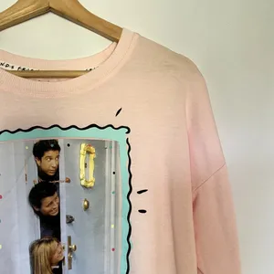 FRIENDS‎ the television series pink crewneck fleece sweater women's size medium thumbnail 2