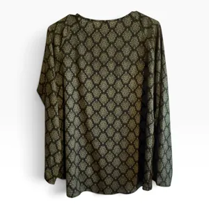 Forever 21 Wrap Blouse Womens Medium Green Black Excellent Damask Long Sleeve thumbnail 4