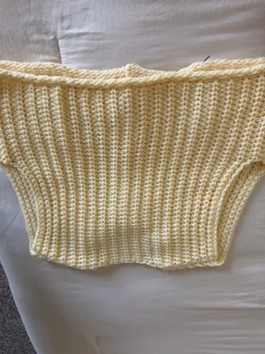 Yellow chunky knit sweater vest Size L thumbnail 4