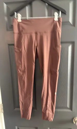 Lululemon leggings with side pockets thumbnail 1