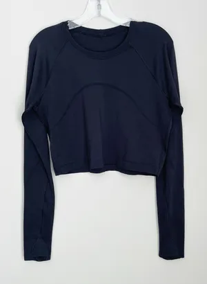 Lululemon Size 12 Black Swiftly Tech Long Sleeve Cropped Shirt 2.0 Workout thumbnail 1