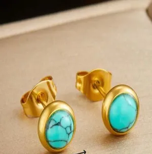 Boutique Two-Piece Turquoise Earring and necklace set thumbnail 3