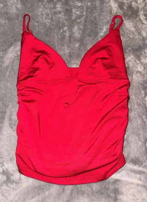 Red Tank Top Size M thumbnail 1