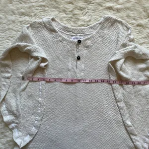 Velvet By Graham And Spencer Poncho Butterfly Sleeve Knit Pullover Cream M thumbnail 9