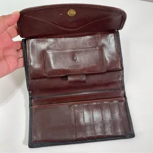 Vtg Dooney & Bourke AWL Black Pebbled Leather Kiss-lock Bifold Organizer Wallet thumbnail 6