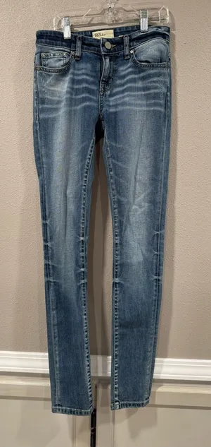 BKE Stella Skinny 23x 31 1/2 thumbnail 1