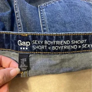 Gap Sexy Boyfriend‎ Short Women's 18 High Rise Cutoff Distressed Festival NEW thumbnail 3