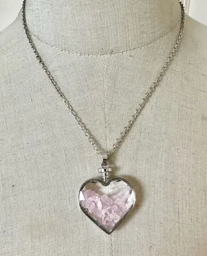 Blessings pink Crystal Chips in Faceted Glass Heart Pendant Necklace thumbnail 1