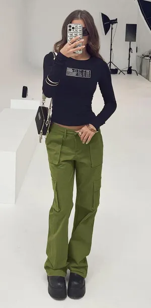Edikted Pants Cargo Low-Rise  thumbnail 1