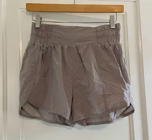 Balance Athletica Breeze athletic shorts thumbnail 2
