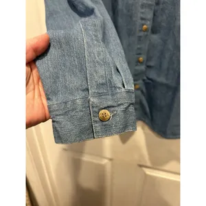 Christopher & Banks Womens‎ Large Blue Denim Embroidered Christmas Winter Shirt thumbnail 5