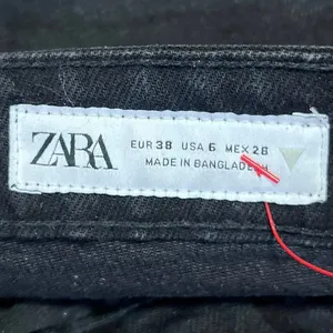 Zara Women's Black Mid Rise Relaxed Fit Stretch Casual Straight Denim Jeans Sz 6 thumbnail 4