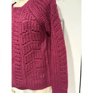 Ann Taylor Loft Women's Maroon Crew Neck Sweater Sz M lace knit warm cozy raglan thumbnail 3