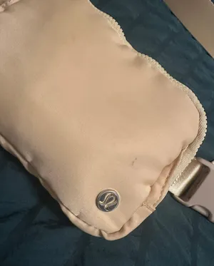 Lululemon Belt Bag thumbnail 2